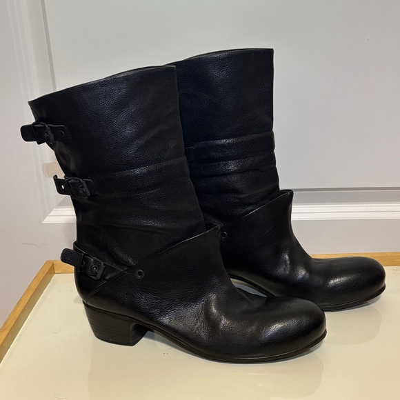 ELISANERO Shoes - Women's Black Mid-Calf Buckle Accent Heeled Boots